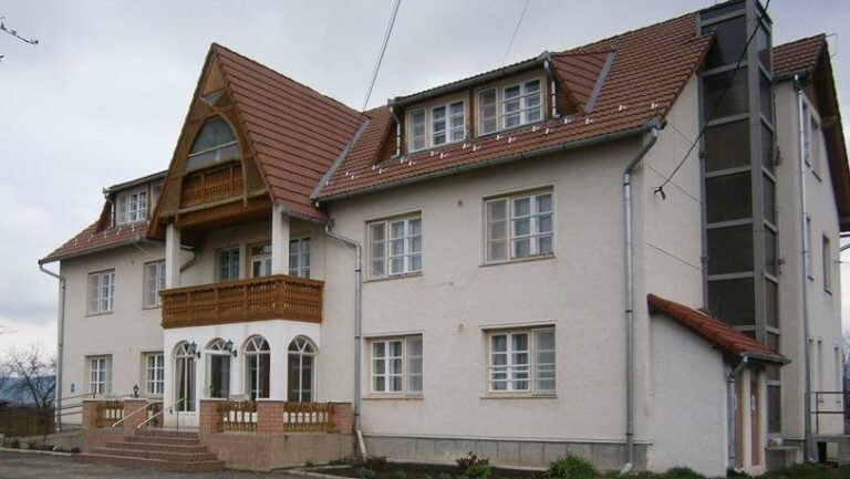 Cămin de bătrâni Lemnia